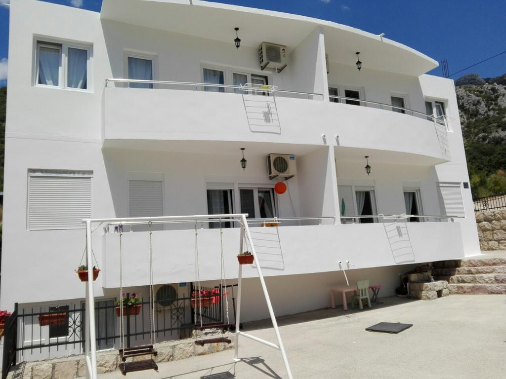 Apartmani Vukmanovic Canj Exterior photo